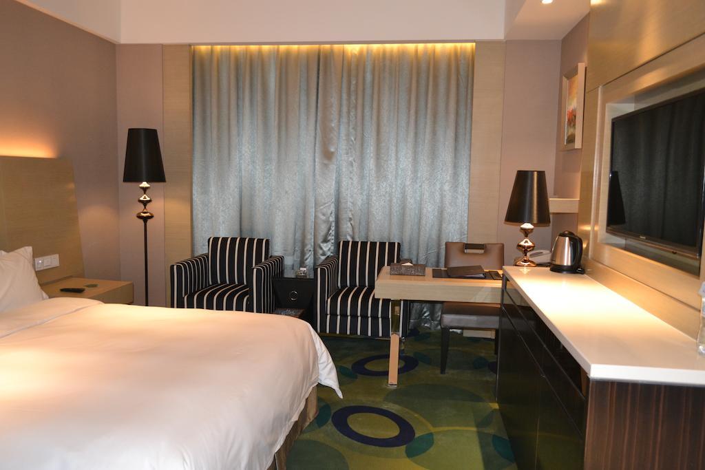 Angel Garden Hotel Hohhot Room photo