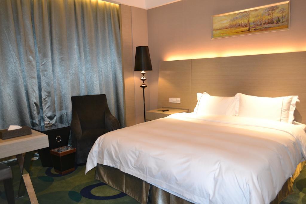 Angel Garden Hotel Hohhot Room photo